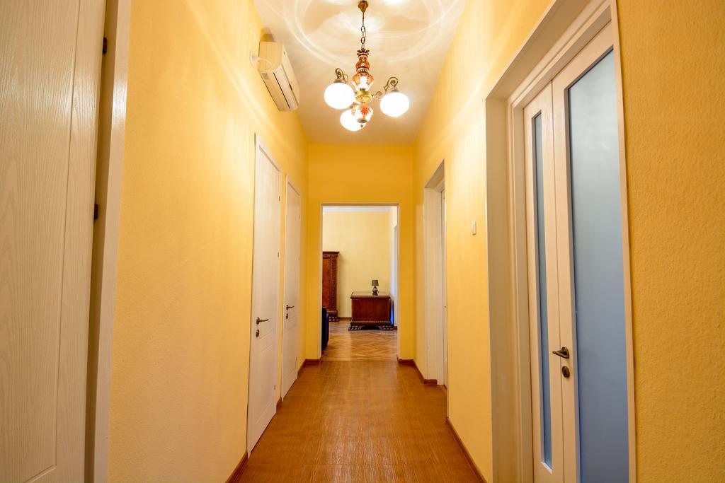Gio'S Apartment Tiflis Exterior foto